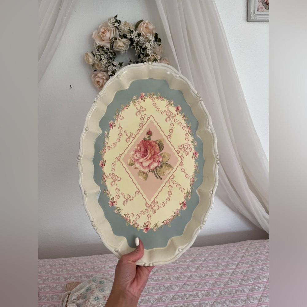 Shabby chic Oval Decorative Tray